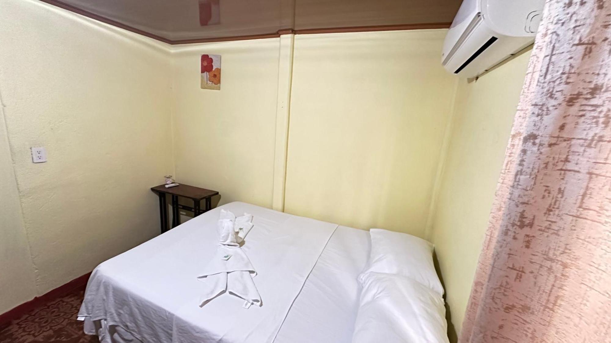 The Corner House Apartment Tortuguero Ngoại thất bức ảnh