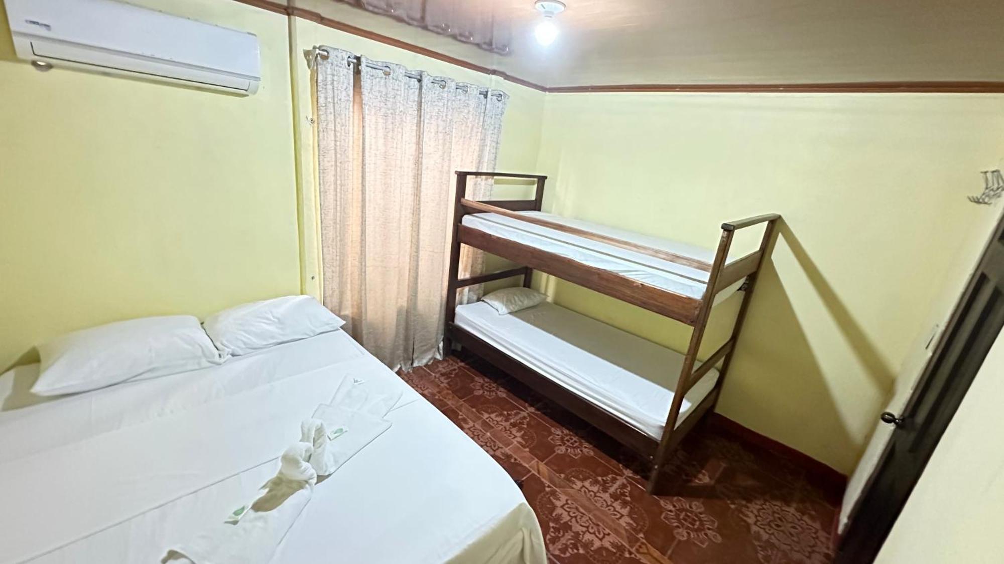 The Corner House Apartment Tortuguero Ngoại thất bức ảnh