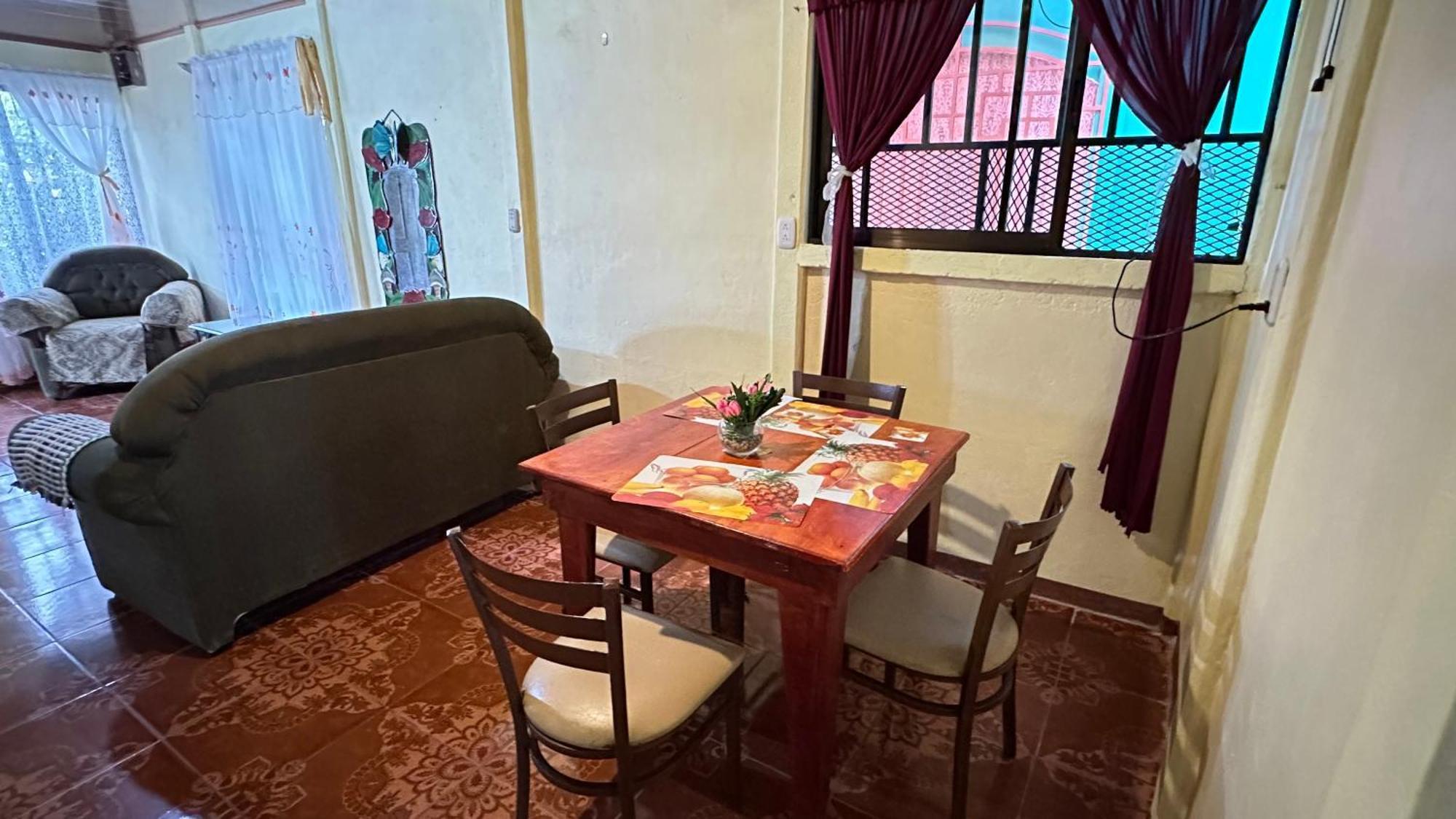 The Corner House Apartment Tortuguero Ngoại thất bức ảnh